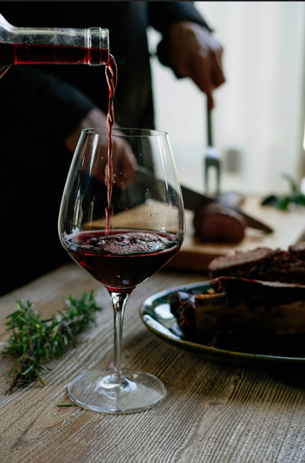 Black Month Weinangebote 2025 – sparen Sie groß bei Wein und Champagner
